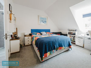 Bedroom- click for photo gallery